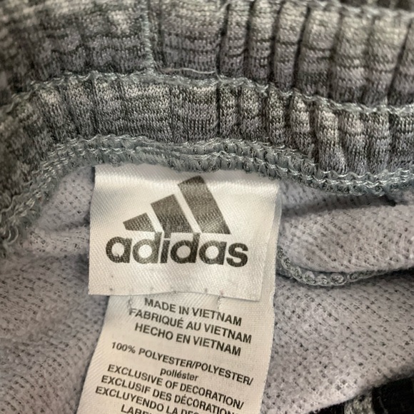 Adidas boys sweatpants , size XL 18/20 - Picture 5 of 5